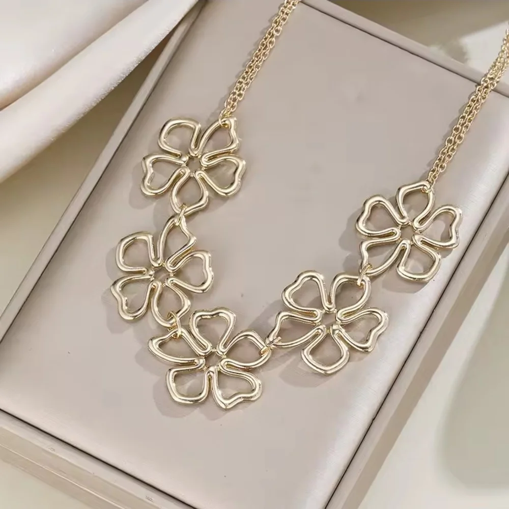 Gold Floral Link Necklace - Picture 7 of 7